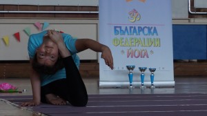 Радостина Лесева- второ място във възр. гр. 8-12 г, стил  съчетание на асана